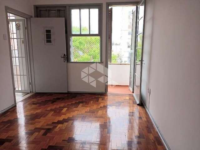 Apartamento 2 dormitórios com sacada.