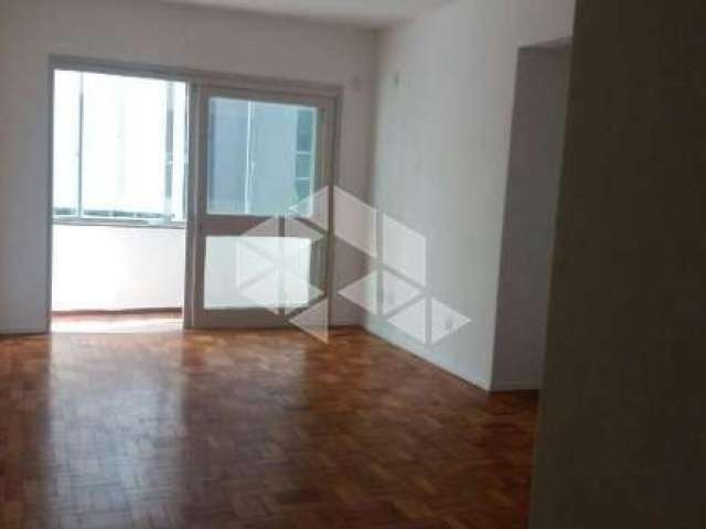 Apartamento 02 dormitórios no centro de POA