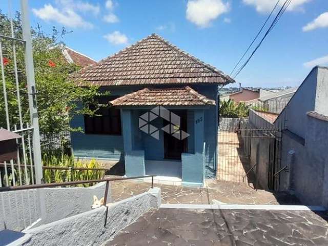 Casa com 3 Quartos e 2 banheiros à Venda