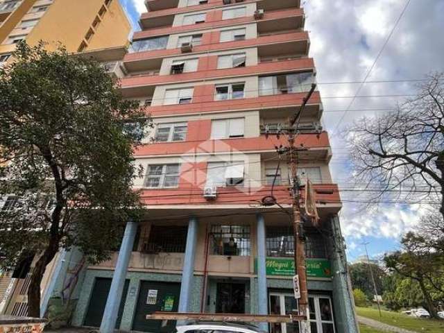 Apartamento de 03 dormitórios de frente no bairro Bom Fim, linda vista