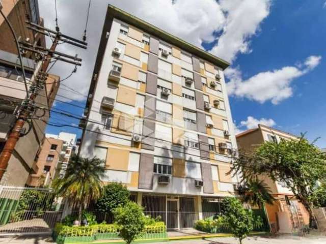 Apartamento a venda de 03 dormitórios no bairro Menino Deus com 01 vaga, de frente, arejado, em excelente localização na Av. Getúlio Vargas