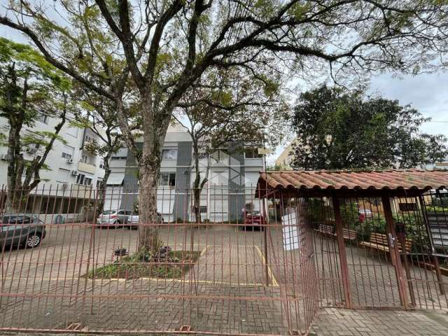 Apartamento com 3 quartos e 100m², com vaga, à venda no Menino Deus, Porto Alegre.