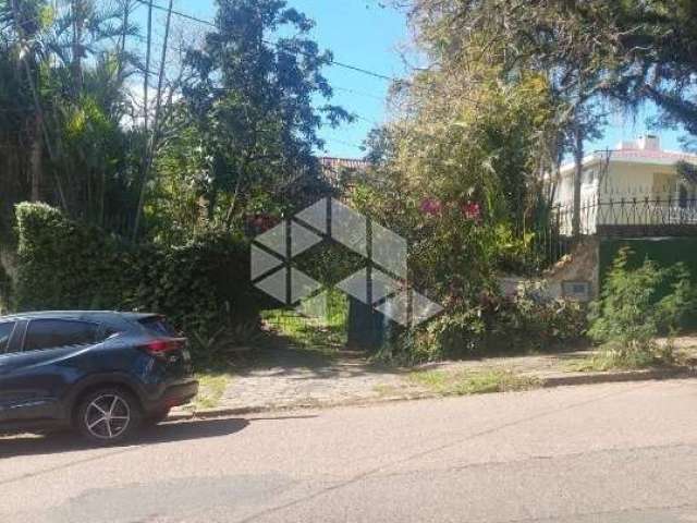 VENDE CASA COM 4 DORMITÓRIOS COM 322m²