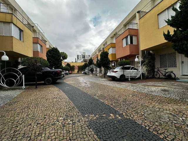 Vende-se casa em condomínio com 155m² em sp