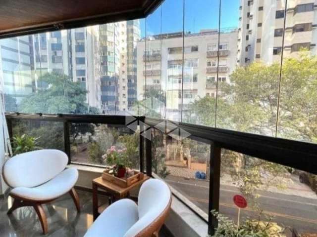 Apartamento 4 Dormitórios no bairro Centro, Florianópolis SC.