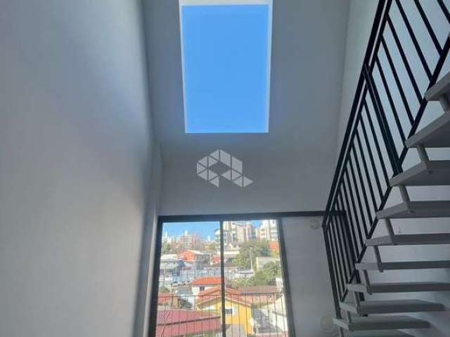 Loft com clarabóia a venda