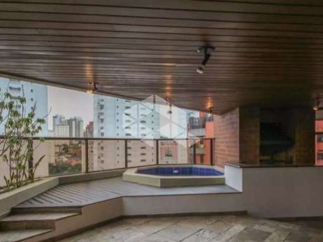 VENDA Apartamento 247m, 4 quartos ( 2 suítes) - 3 vagas - Real PArque