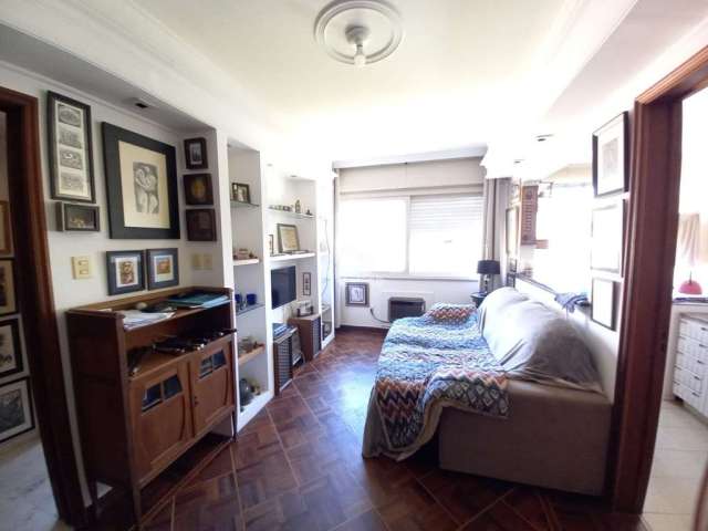 Apartamento de 1 dorm/quarto no menino deus com elevador