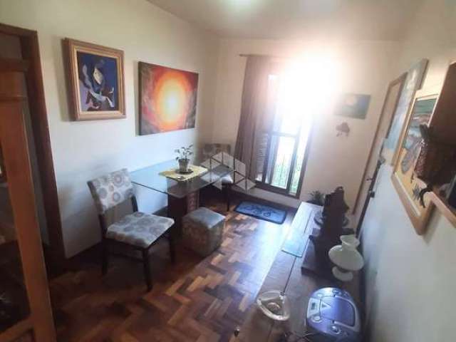 Apartamento com 2 dormitorios no menino Deus