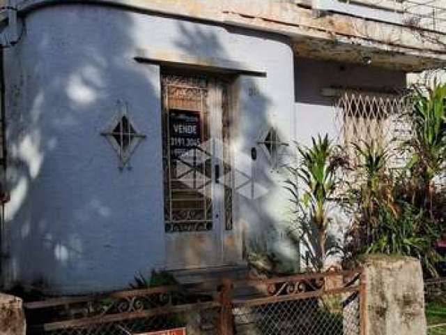 Casa com 4 quartos e 260m² à venda em Menino Deus