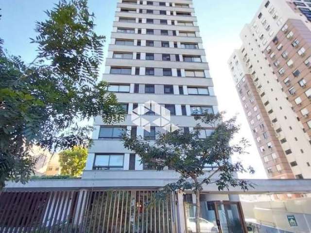 Apartamento de 02 dormitórios no bairro menino deus