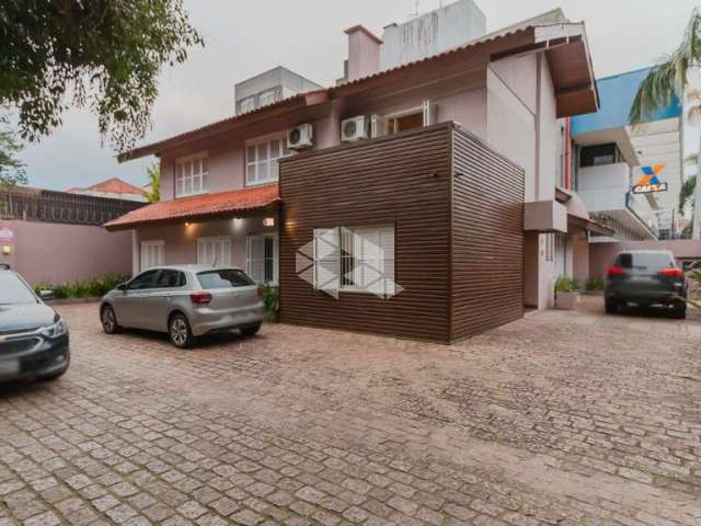 Casa comercial/residencial no menino deus