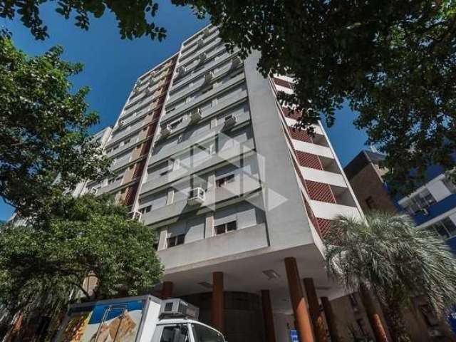 Apartamento de 3 dorm., com 125m² de área privativa, andar alto, ensolarado e bem arejado, no Centro Histórico, próximo a todas as facilidades.