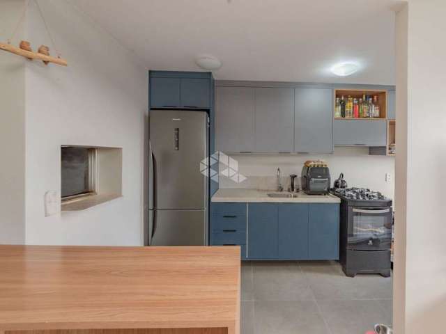 Apartamento com 3 dormitórios, 1 suíte, closet, 2 vagas de garagem , 67,43 m2, localizado no bairro são sebastião.