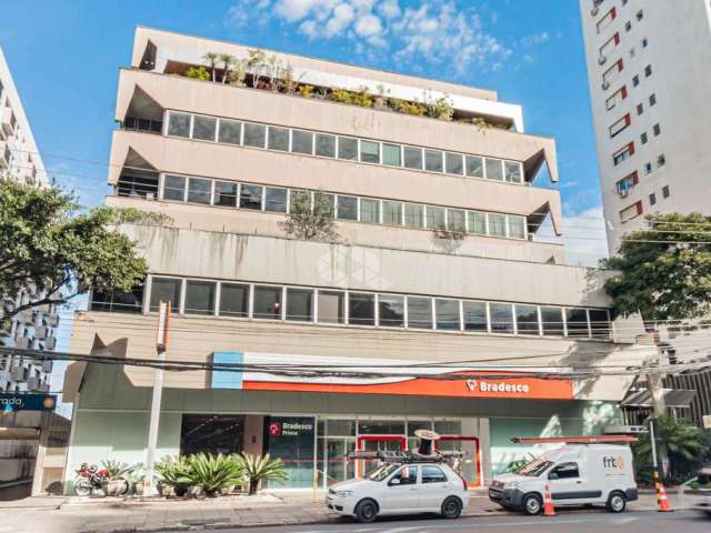 Sala/Conjunto Comercial com e 371m, 2 banheiros  para vender no Bairro Independencia por R$ 999.000,00