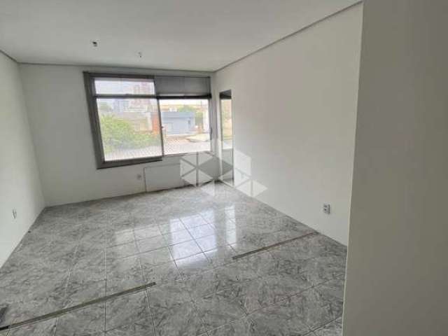 Excelente sala comercial, com 25,65m2, bem iluminada.