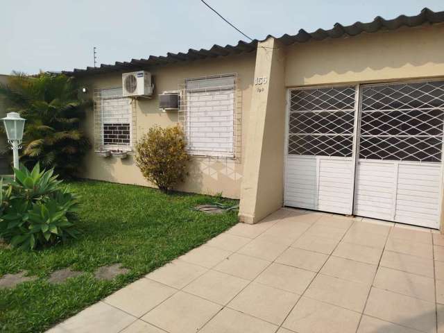 Casa com 3 dormitórios e 3 vagas de garagem no bairro Rubem Berta