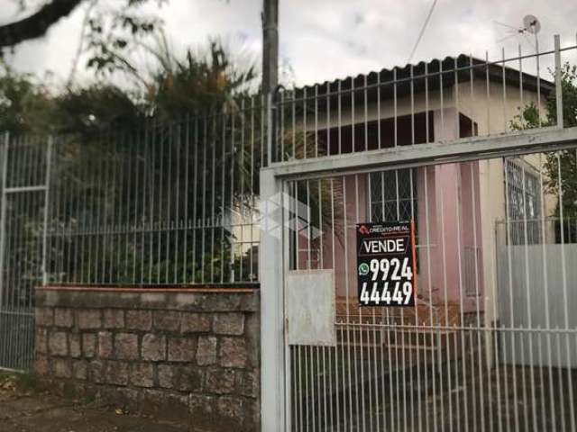 Casa residencial no bairro Vila Ipiranga em Porto Alegre