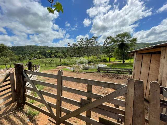 Bela chácara com 1 hectare em Lomba Grande de frente para o asfalto