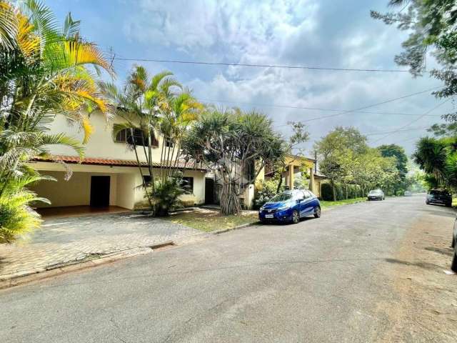 Cond. Vila Velha - Casa 2 suítes + Apto hóspedes, 4 vagas