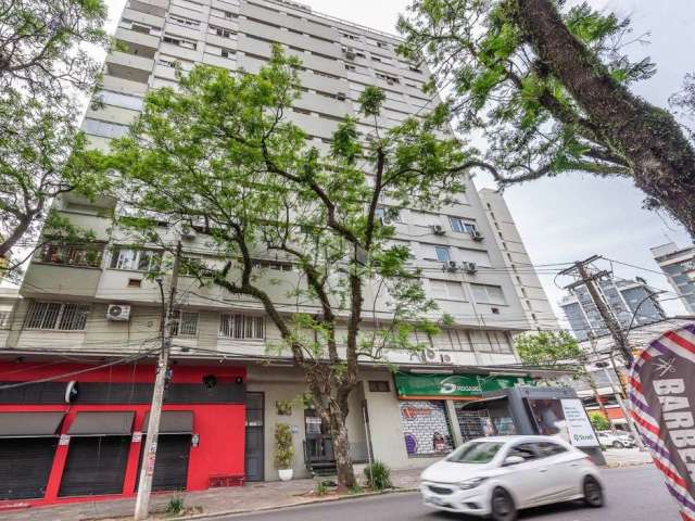 Apartamento com 3 dormitórios  na Dr. Timóteo esquina com a 24 de Outubro, reformado, ótima orientação solar