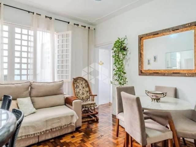 Apartamento com sacada no Bairro Santana