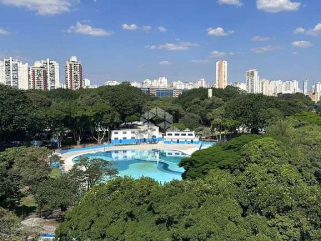 Apartamento no Brás reforrmado com 50m², 2 dormitórios, 2 vagas, lazer.