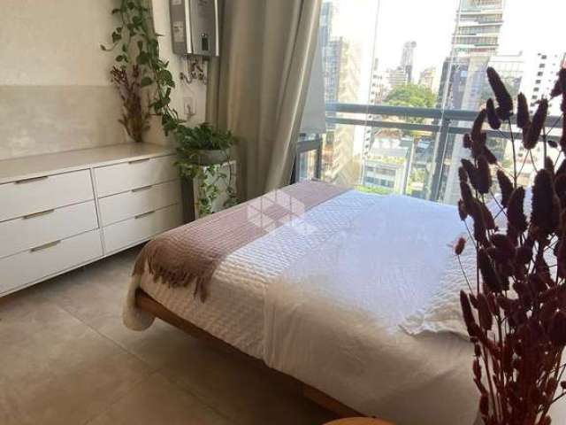 Studio mobiliado, 12º andar, com 31m² a venda em Pinheiros.