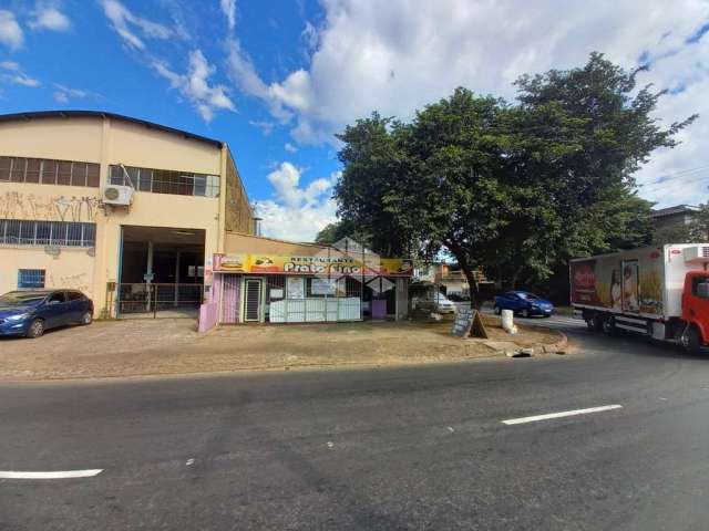 Terreno de esquina com  300 metros quadrados junto ao porto seco