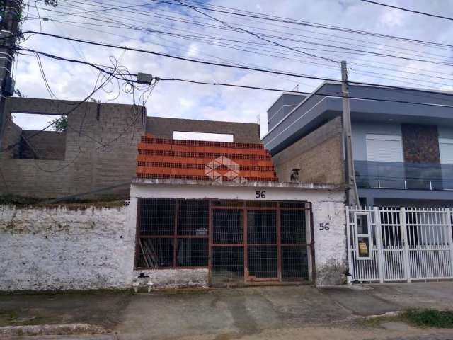 Sobrado de 3 dormitórios com 300m² de área total a venda em São Leopoldo no Bairro Santo André