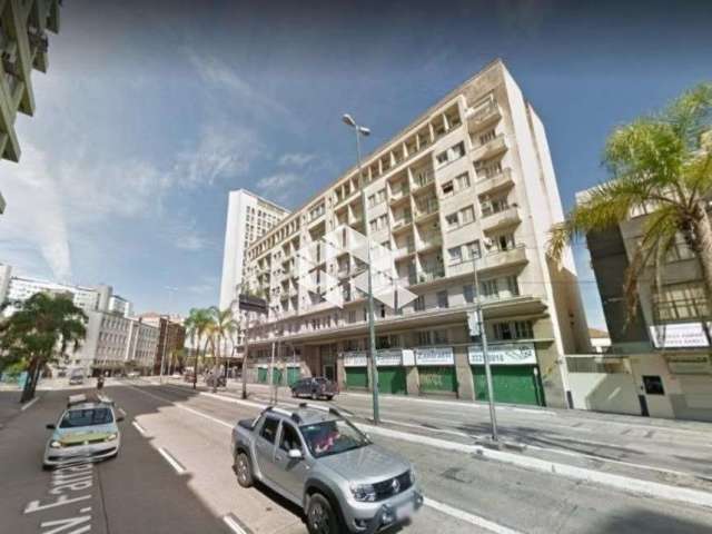 Apartamento de 1 dormitório com 51m² privativos localizado no Bairro Floresta,