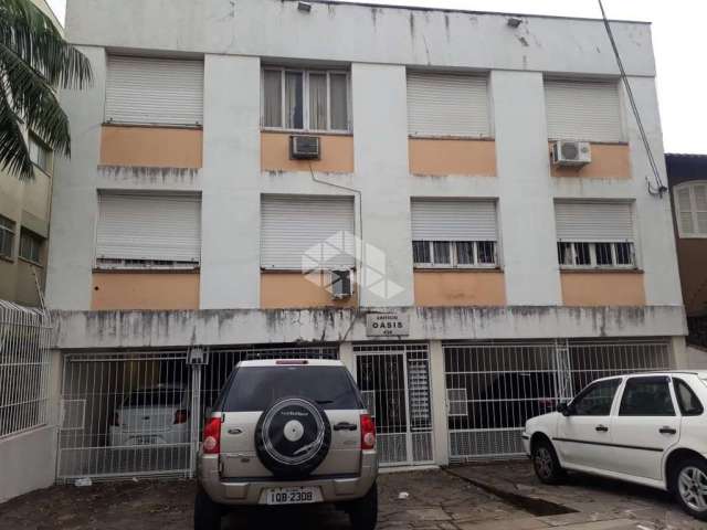 Excelente Apartamento com 1 dormitório, 36,72mq privativos, térreo com pátio de 25,00mq e 1 vaga