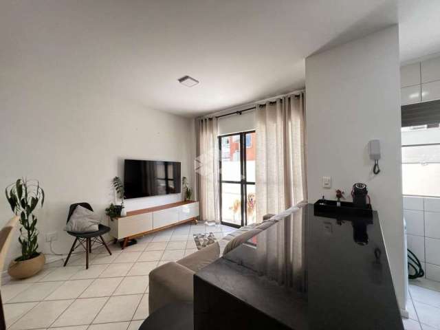 Apartamento de 1 quarto com amplo terraço no centro de floripa