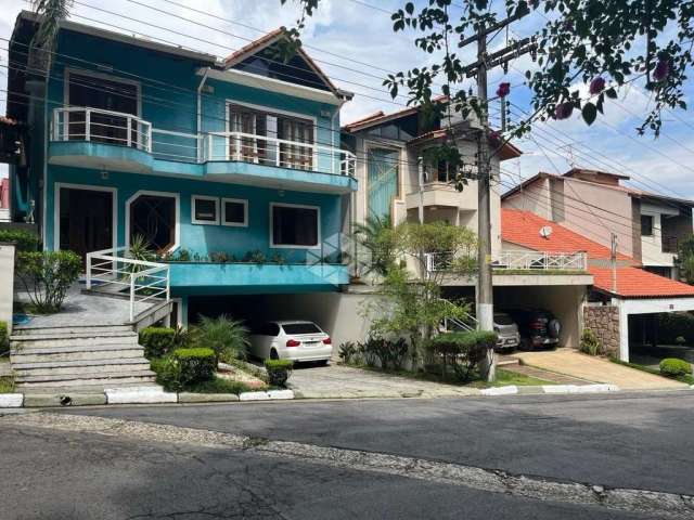 Vendo Casa em Condomínio Fechado 330m² 4 dormitórios 4 vagas Parque Monte Alegre, Taboão da Serra-SP