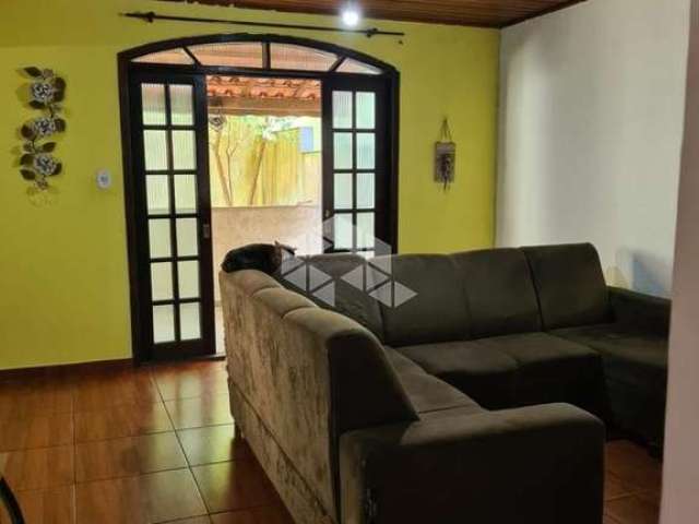 Vendo Casa 2 dormitórios, 2 suites, 4 vagas, Jd São Marcos, Itapecerica da Serra-SP