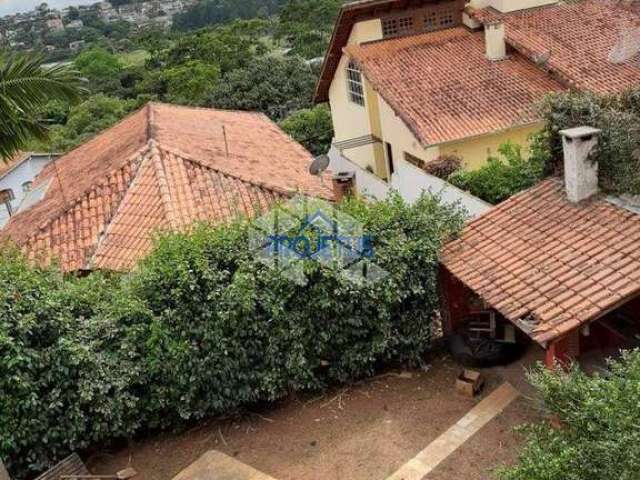 Vendo Casa em Condomínio de 353 m² 4 dormitórios 2 vagas de garagem no Terras do Madeira em Carapicuíba - SP