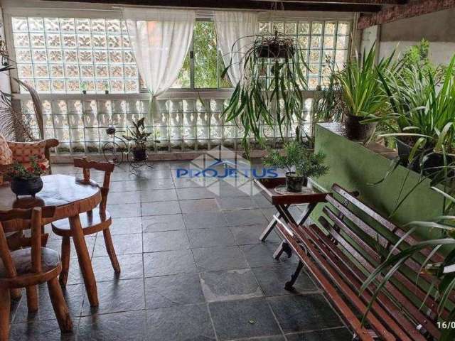 Vendo Sobrado de 93,30 m2 3 Dormitórios Edícula Lavanderia Garagem Embu das Artes SP