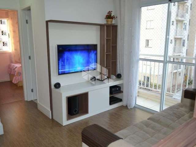 Vendo 'Apartamento Reformado de 52m² com 2 Dormitórios e Vaga no Condomínio Space Residence I'