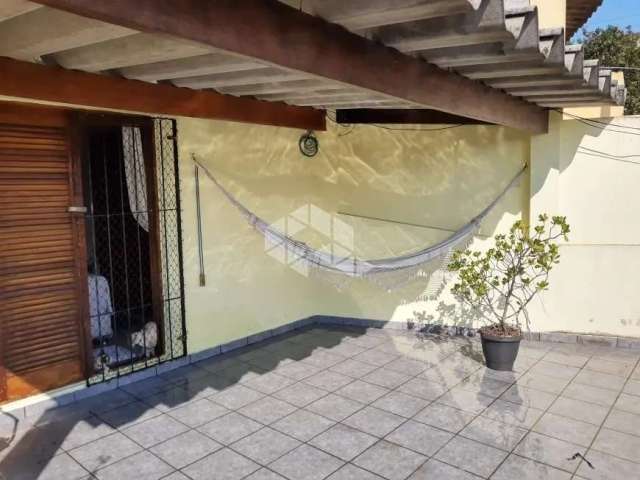 Vendo Casa Sobrado 170m² 3 Dormitórios 2 Vagas de Garagem no Jardim Guayana Taboão da Serra - SP