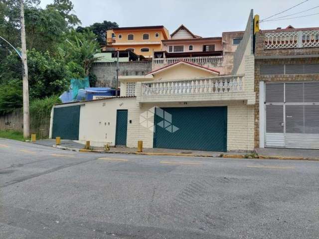 Vendo Casa 364,78m² 2 Dormitórios 2 Vagas Jardim Mirna/Cidade Intercap Taboão da Serra - SP