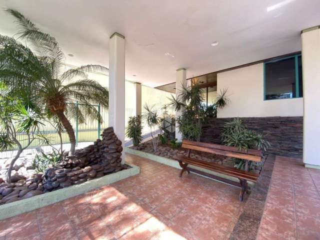 Apartamento na Av. Cel. Lucas de Oliveira