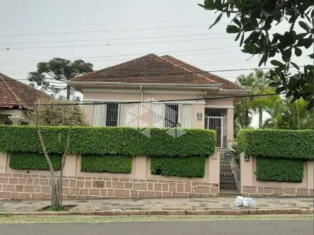 Crédito Real Vende Casa com 4 dormitórios no Partenon