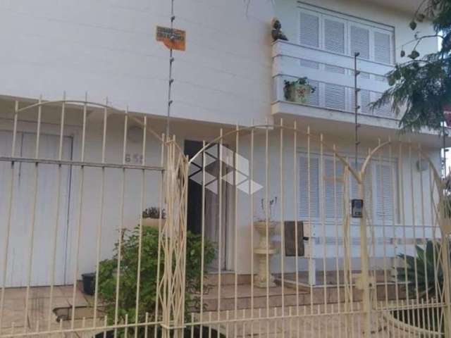 Crédito Real  Vende Casa com 4 dormitórios