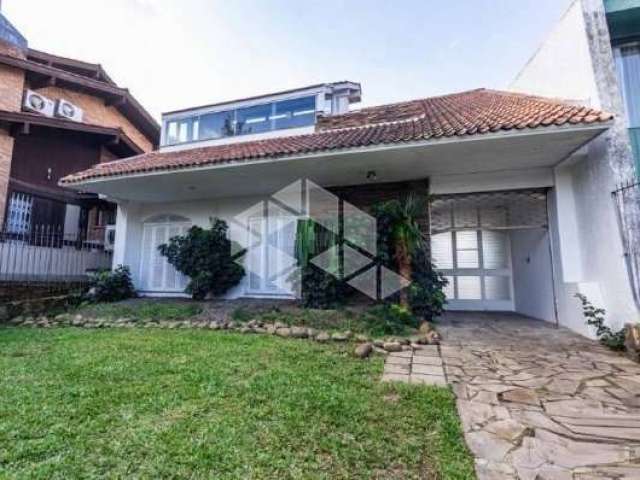 Crédito Real vende sobrado no bairro Cristal em Porto Alegre.