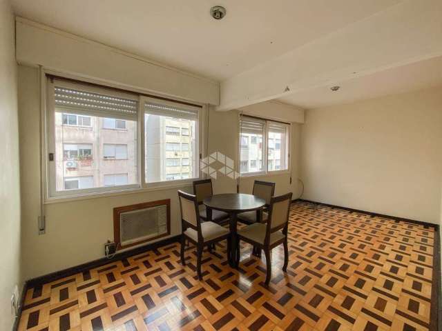 Apartamento com 3 dormitórios, 1 suíte, 87 m², Centro Histórico - Porto Alegre