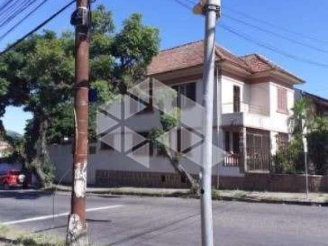 Excelente terreno de esquina, para residencial ou comercial, plano com 471,85.