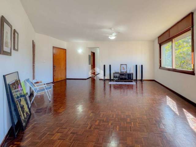 Apartamento 3 dormitórios, 1 suíte, 1 vaga, Auxiliadora, Porto Alegre.