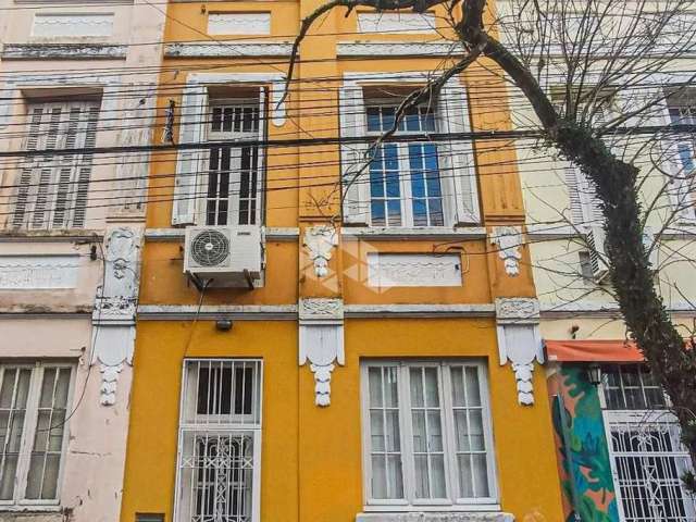 Casa com 4 dormitórios À Venda no Centro Histórico - Fachada Clássica Antiga