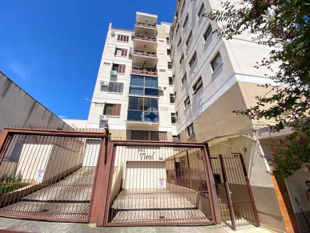 Apartamento com 02 dormitórios, sendo uma suíte, todo reformado no Centro de Santa Cruz do Sul!