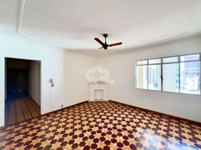 Apartamento de 3 quartos no bairro Centro, em Santa Maria.